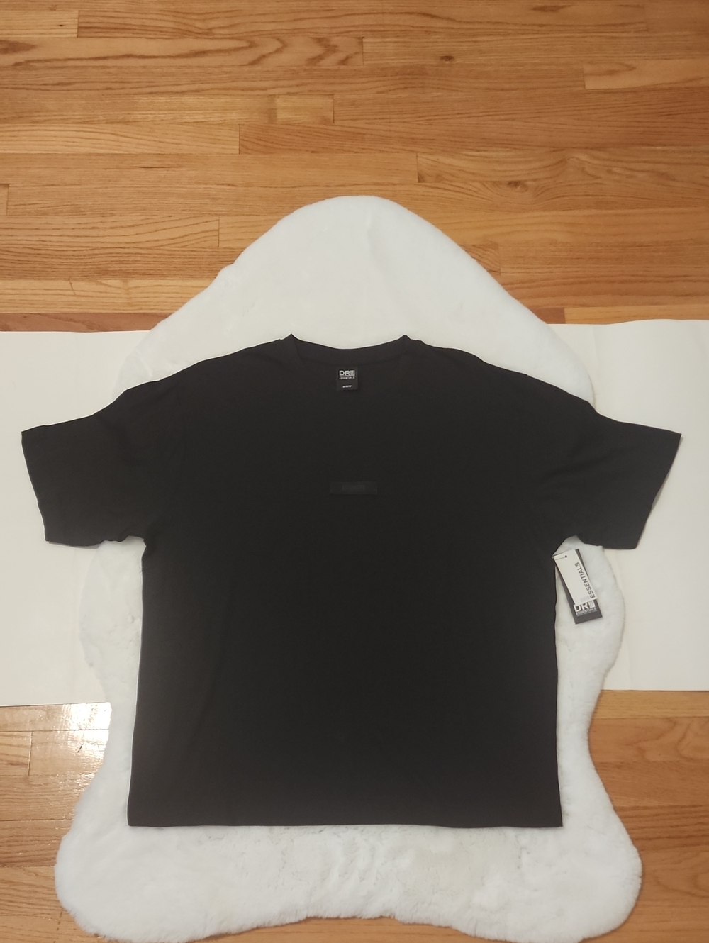 Drill Essentials Men's Black Short-Sleeve Crewneck Tee Size M NWT Logo Accents